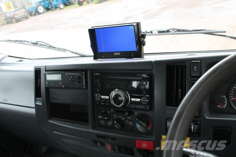 Isuzu 75.150 Flak-/vinschlastbilar