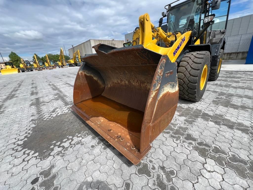 Komatsu WA320-7 Hjullastare