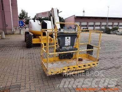 JLG 600 AJ Bomliftar