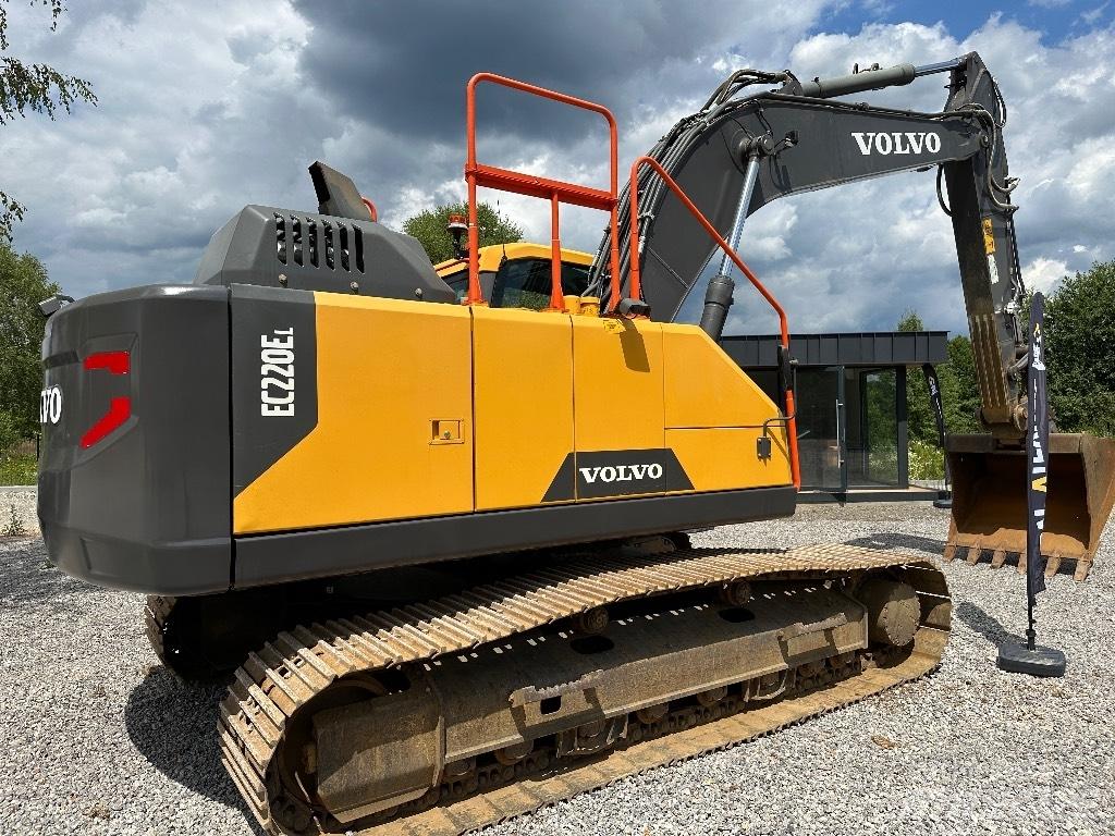 Volvo EC 220 E L Bandgrävare