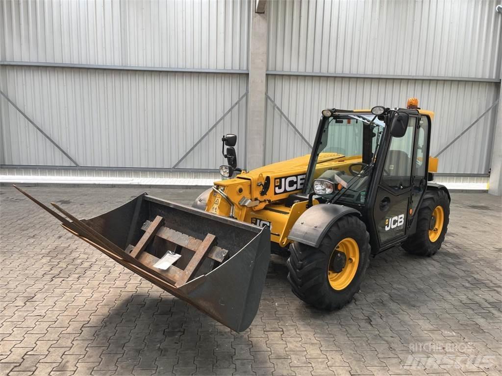 JCB 525-60 Hi Viz Redskapsbärare för lantbruk