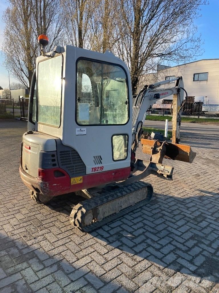 Takeuchi TB 219 Minigrävare < 7t