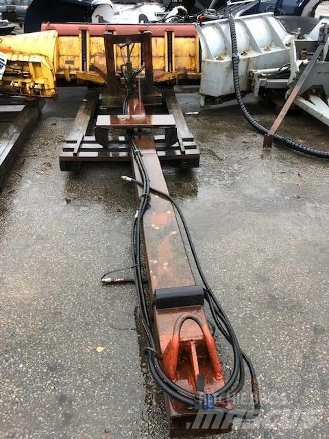 Vreten 240 Snöblad och plogar