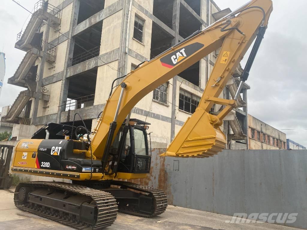 CAT 320 D Bandgrävare