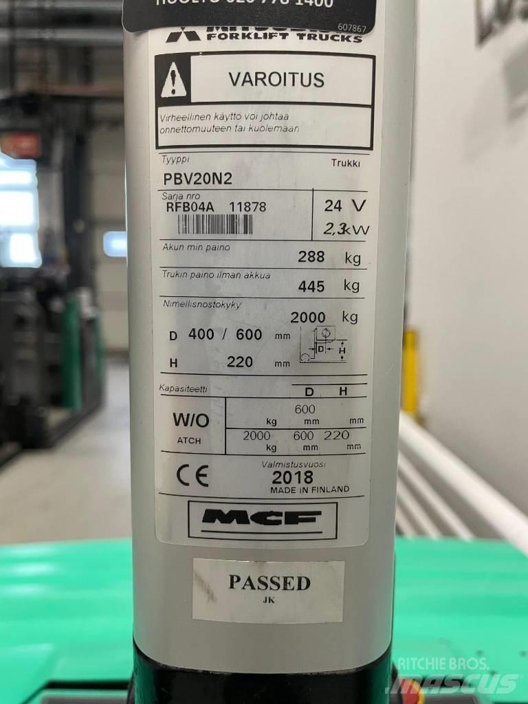 Mitsubishi PBV 20 N2 Låglyftare med plattform