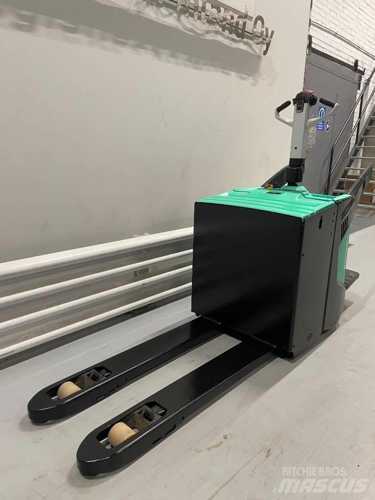 Mitsubishi PBV 20 N2 Låglyftare med plattform