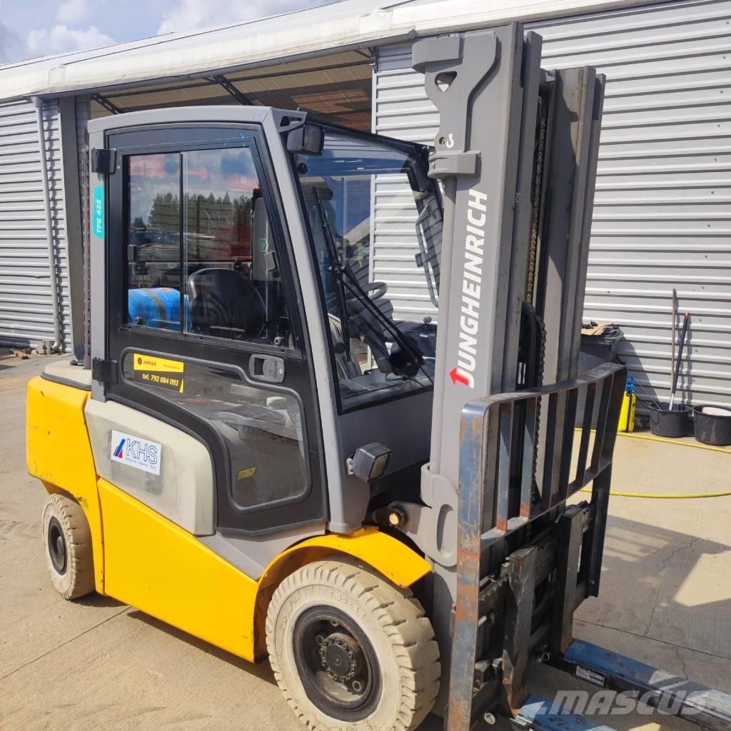 Jungheinrich TFG 425 Gasolmotviktstruckar