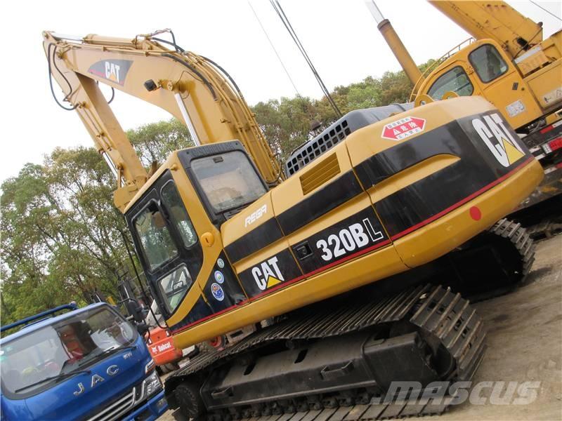 CAT 320 B L Bandgrävare