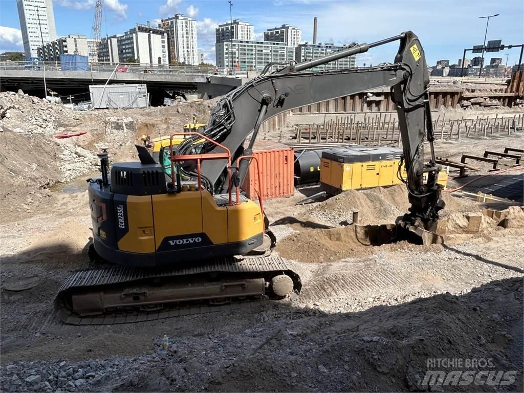 Volvo ECR235EL Bandgrävare