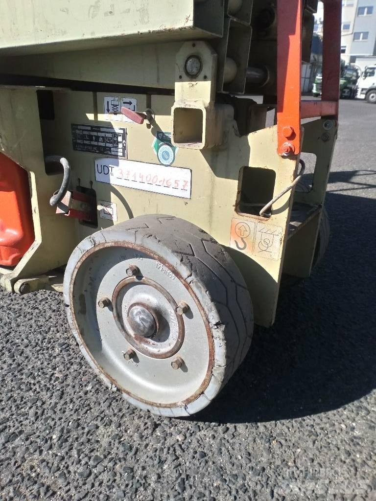 JLG 2030 ES Saxliftar