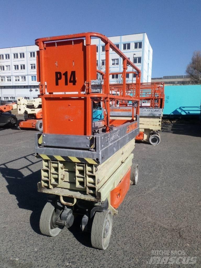 JLG 2030 ES Saxliftar