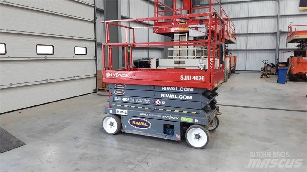 SkyJack SJIII4626 Saxliftar