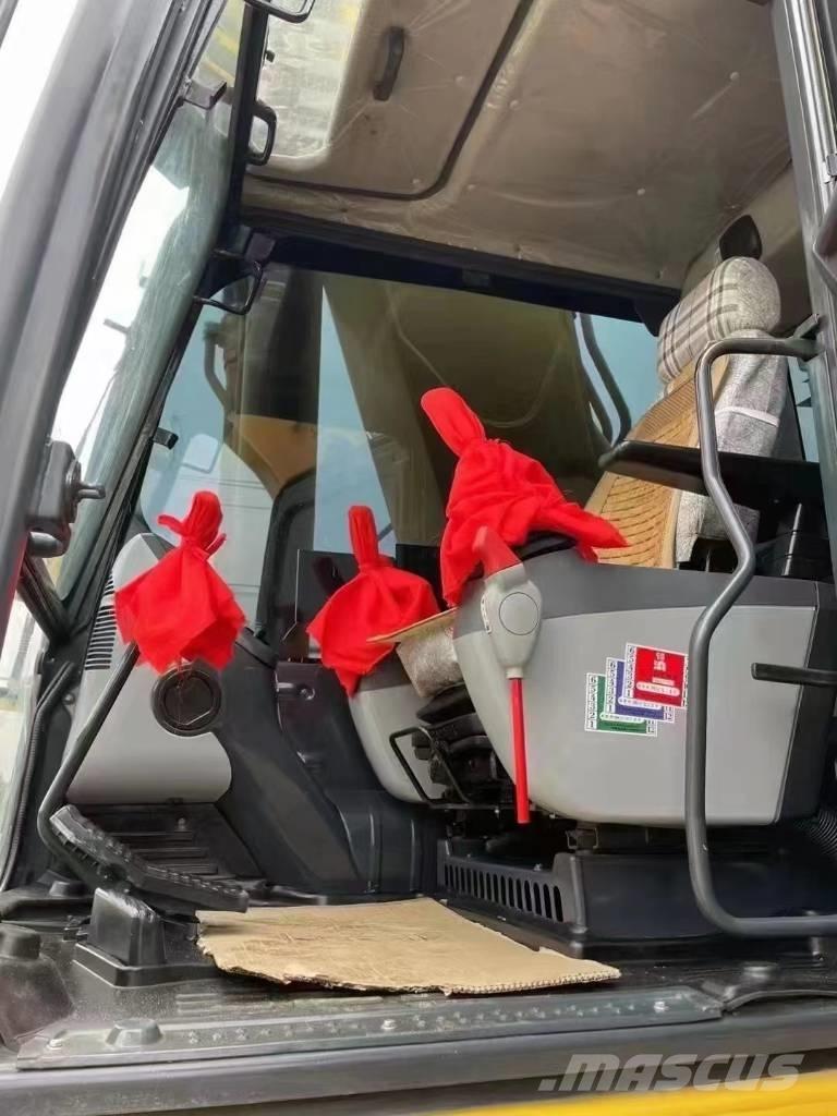 Komatsu PC450-8 Bandgrävare