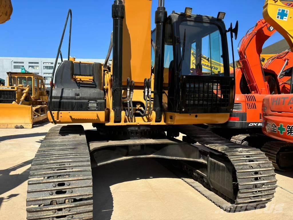 CAT 325 D Bandgrävare