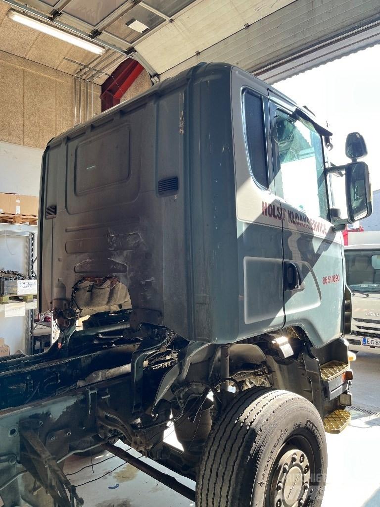 Scania CG16 Hytter och interiör