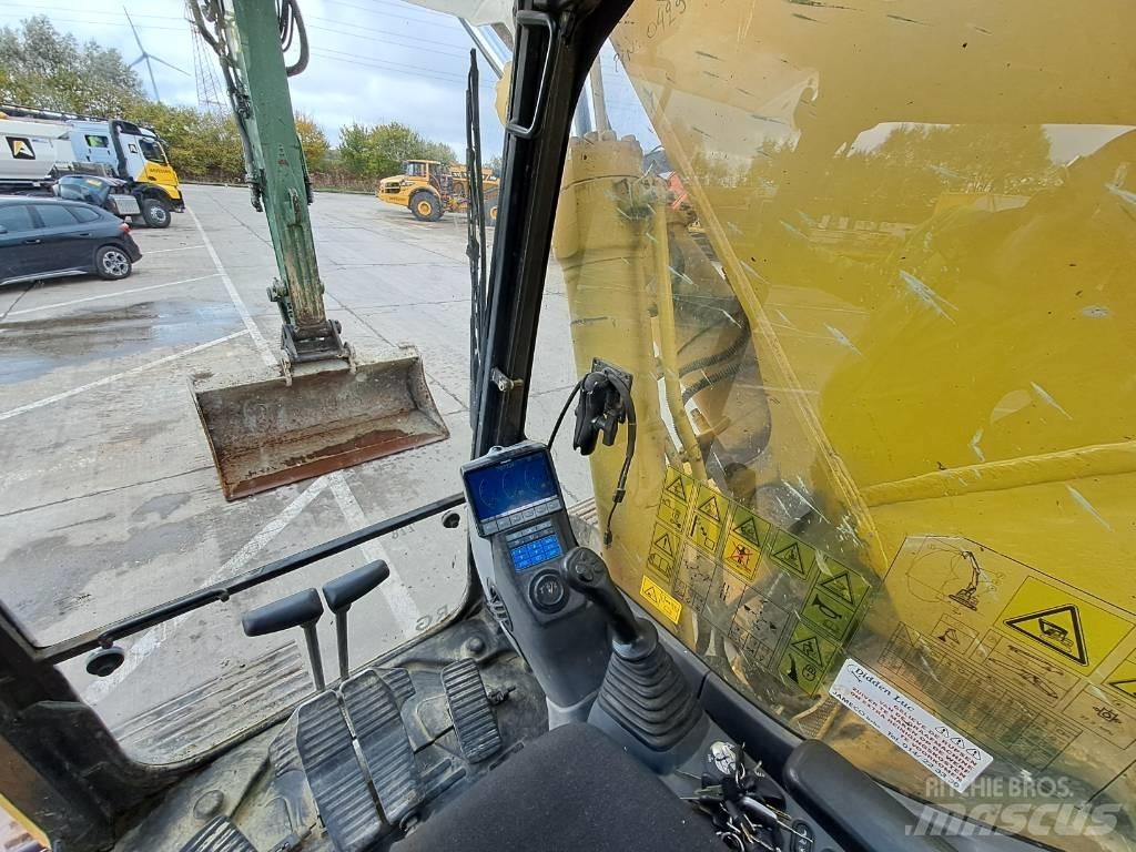Komatsu PC228USLC-8 Bandgrävare
