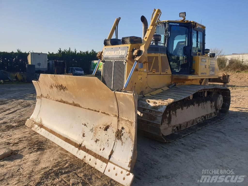 Komatsu D65PXi-18 Bandschaktare