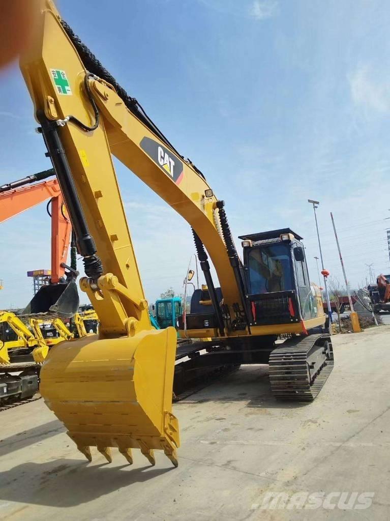 CAT 320 D 2 Midigrävmaskiner 7t - 12t