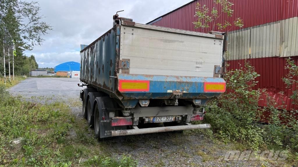  M & V Trippelkärra Tippsläp