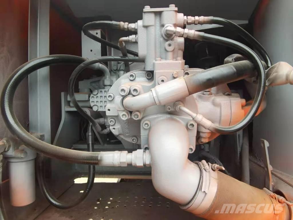 Hitachi EX 200 Bandgrävare