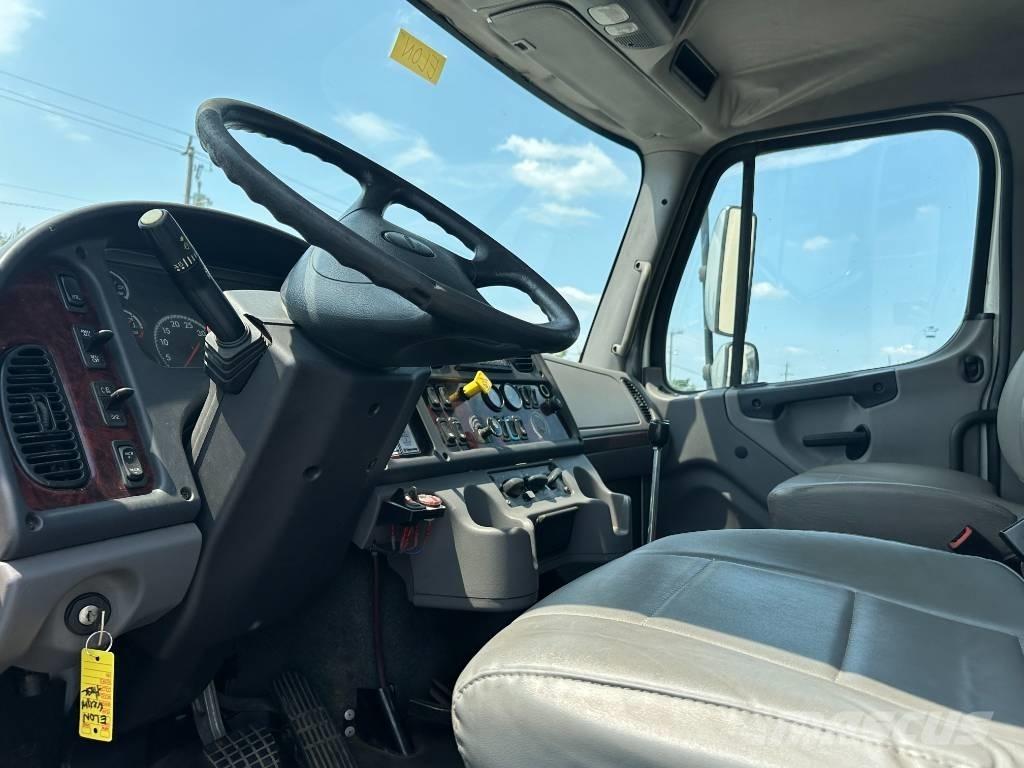 Freightliner M2 Sopbilar