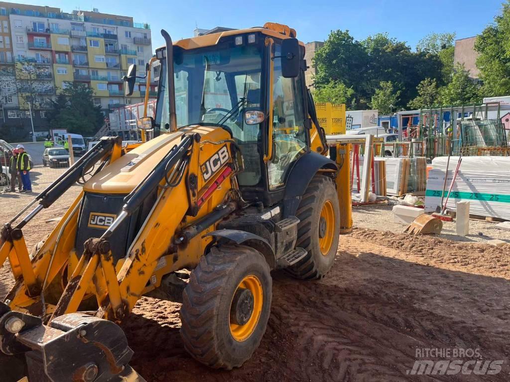 JCB 3 CX Midigrävmaskiner 7t - 12t