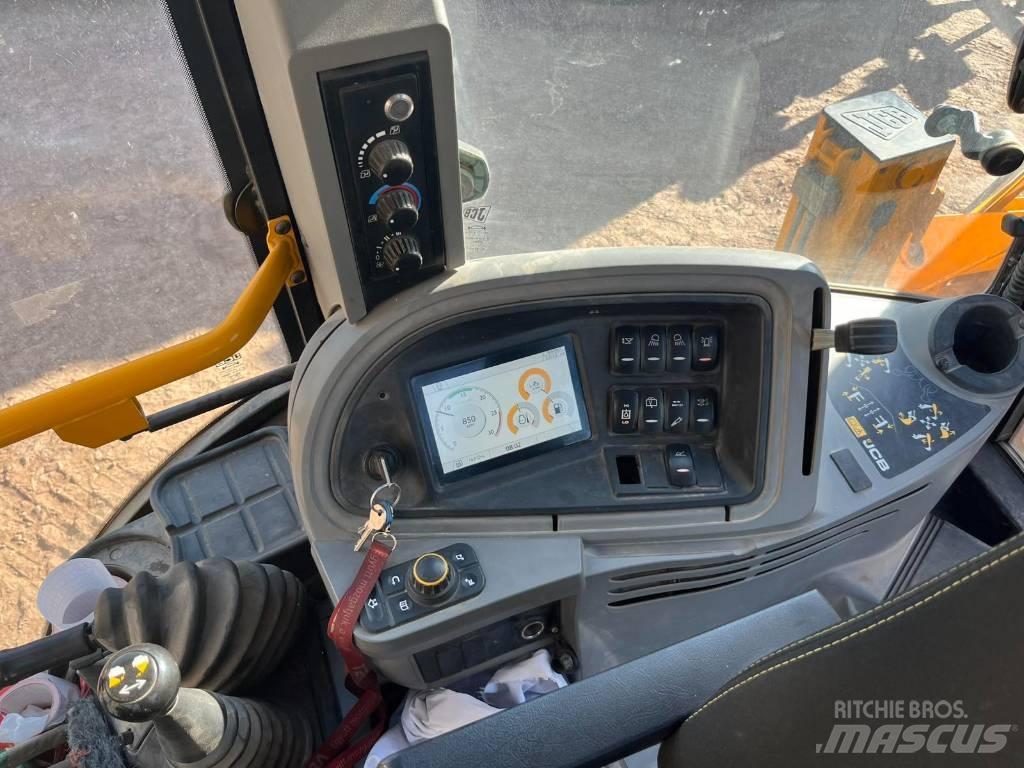 JCB 3 CX Midigrävmaskiner 7t - 12t