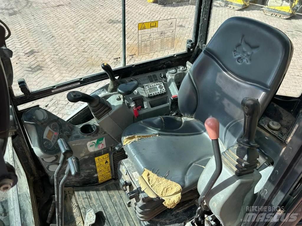 Bobcat E27 Minigrävare < 7t
