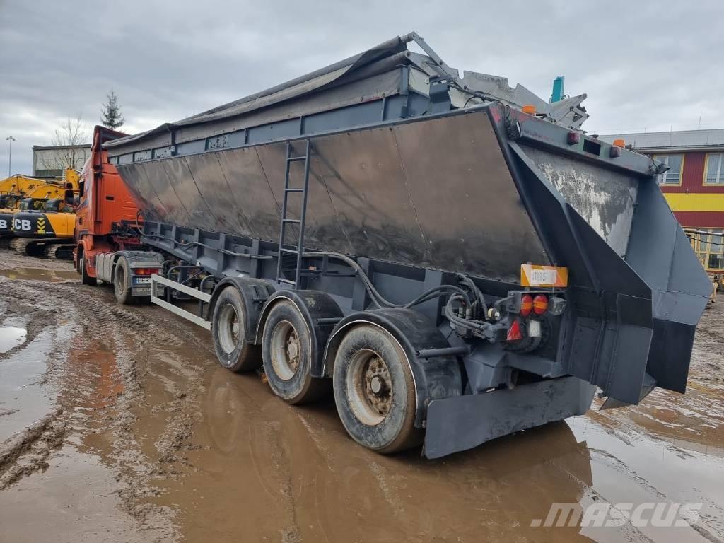 Red River RR-LB827 Skåptrailer