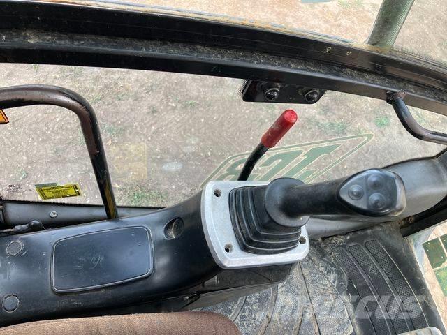 JCB JS 210 LC Bandgrävare