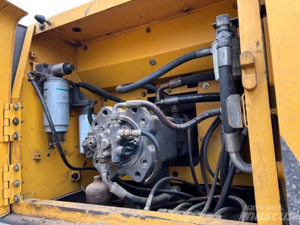Volvo EC 290 B LC Bandgrävare