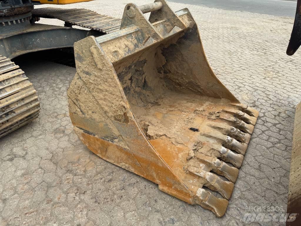 Liebherr R 926 LC Bandgrävare
