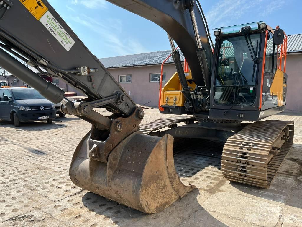 Volvo EC 220 E Bandgrävare