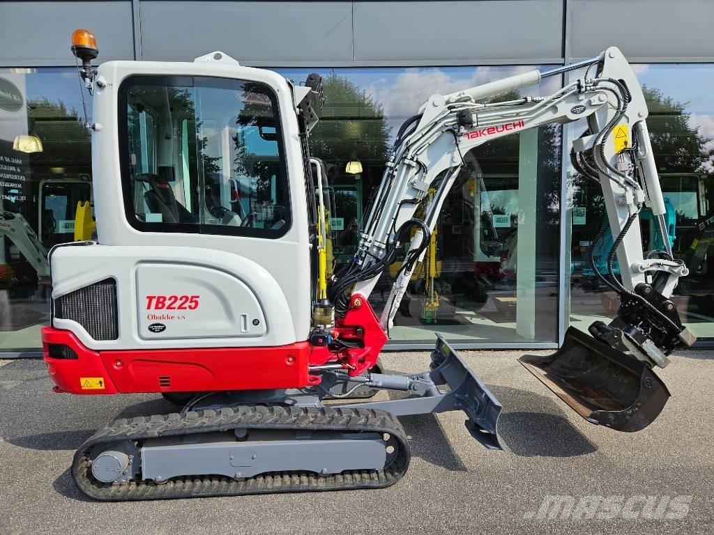 Takeuchi TB 225 Minigrävare < 7t
