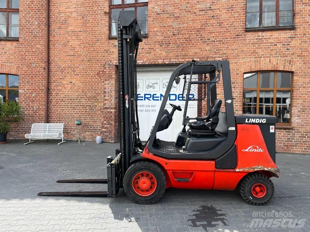 Linde E 35 P Elmotviktstruckar