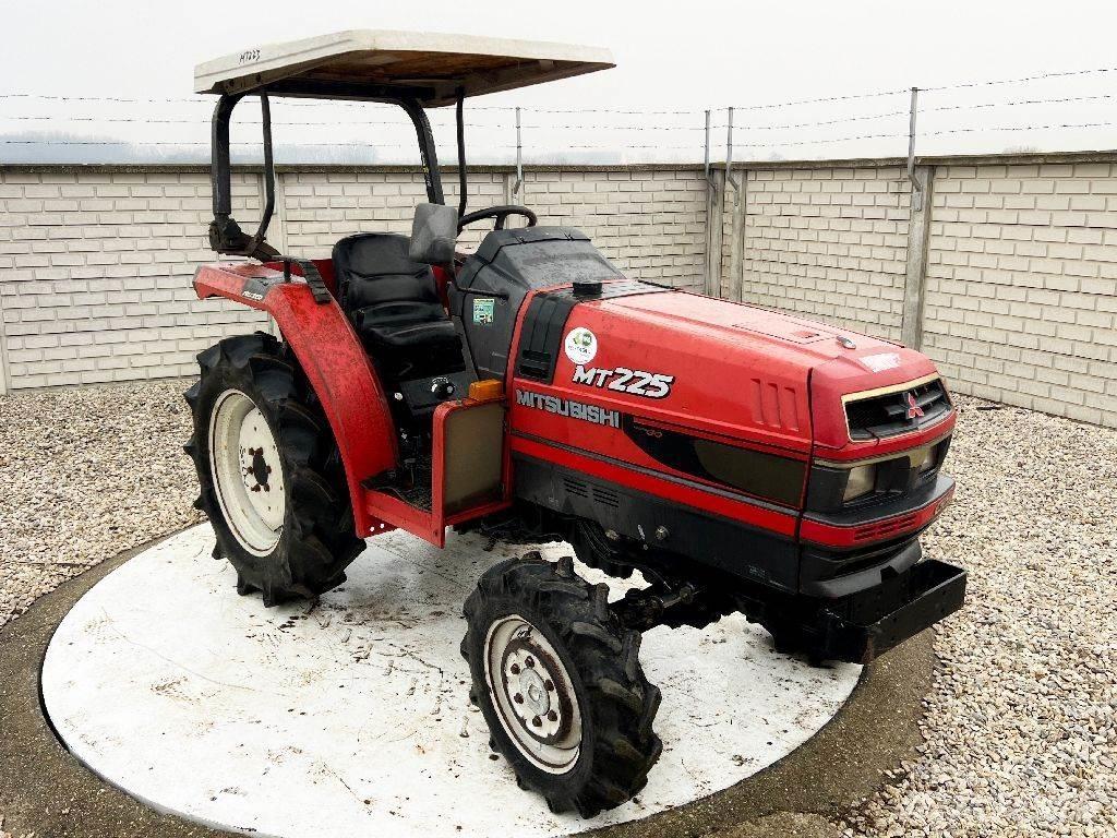 Mitsubishi MT225 Traktorer