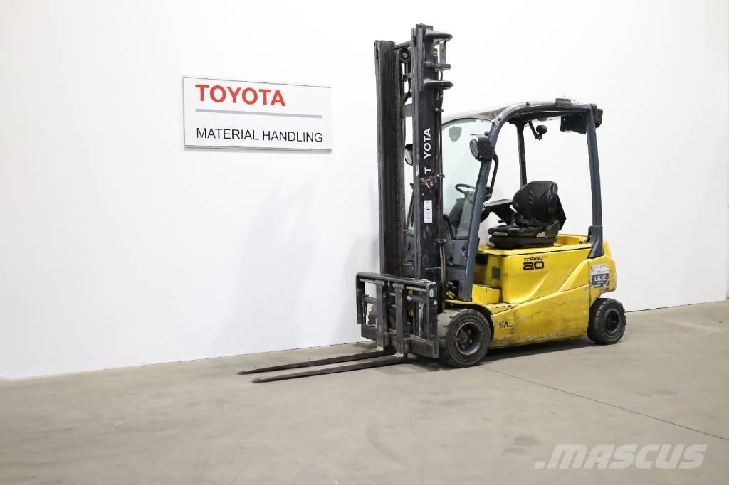 Toyota 8FBM20T Elmotviktstruckar
