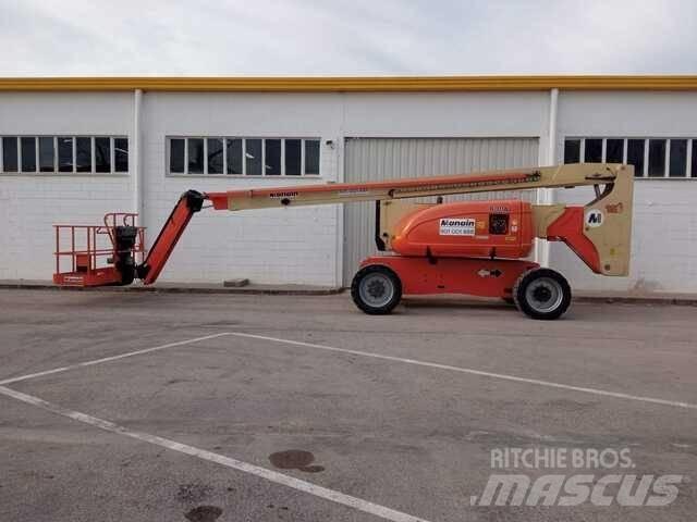 JLG 800 AJ Bomliftar