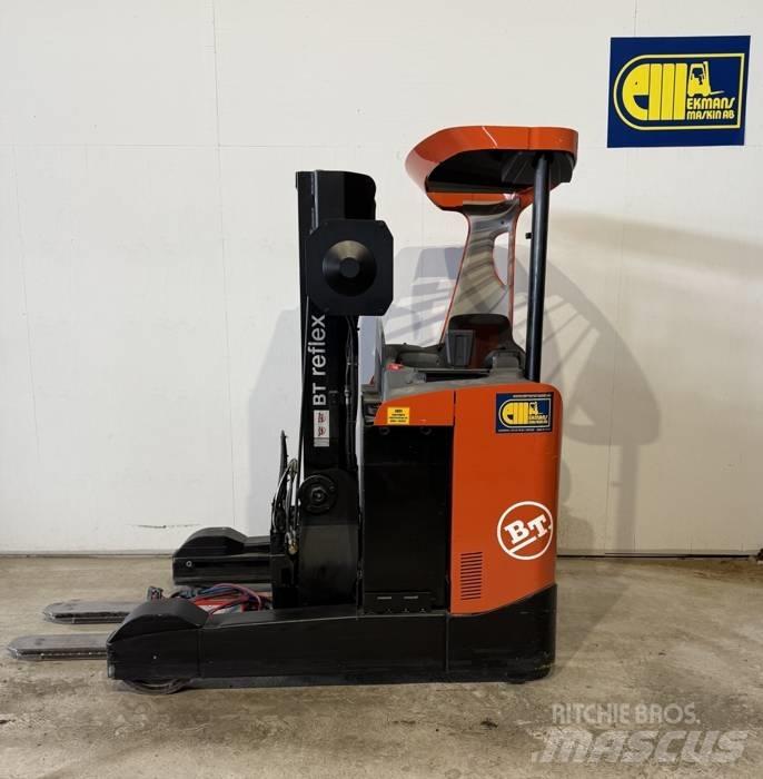 BT Truck RRE200 Skjutstativtruck