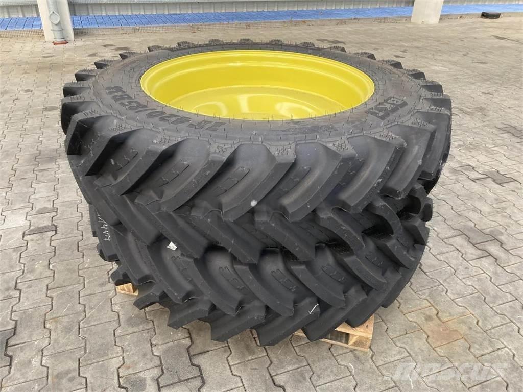 BKT 420/85R38 Däck, hjul och fälgar