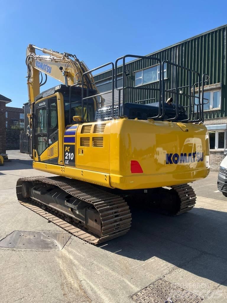 Komatsu PC210LC-11E0 Bandgrävare