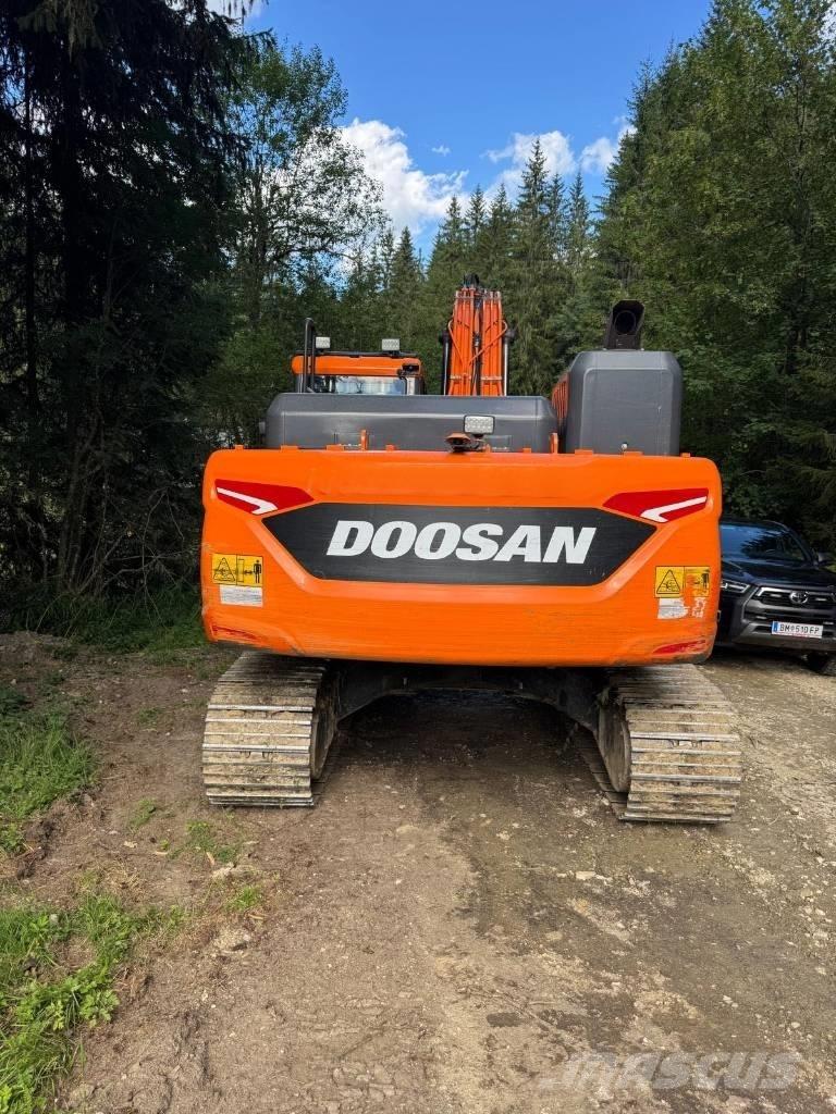 Doosan DX 225 LC-7 Bandgrävare