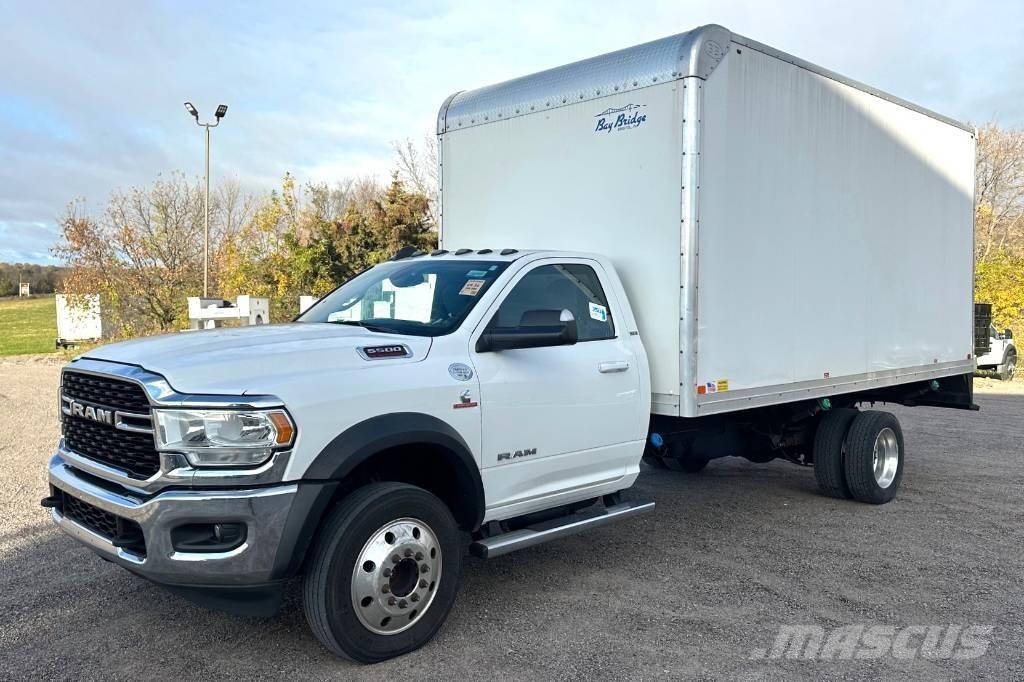 RAM 5500 SLT Skåpbilar