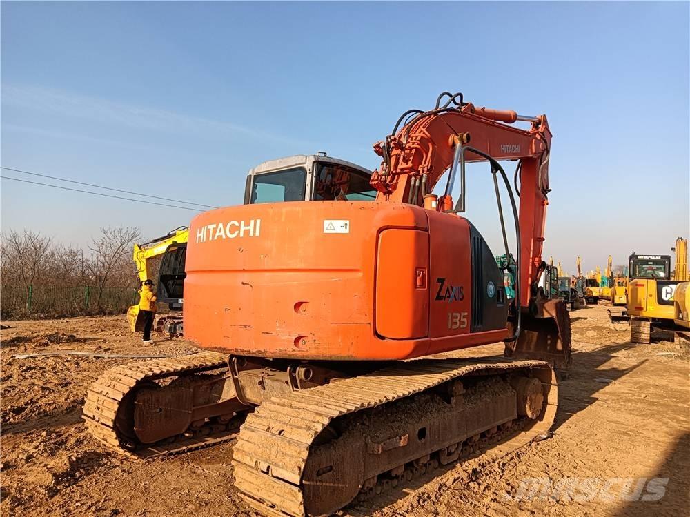 Hitachi ZX135US Bandgrävare