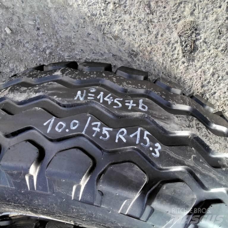 Advance 10.0/75R15.3 Däck, hjul och fälgar