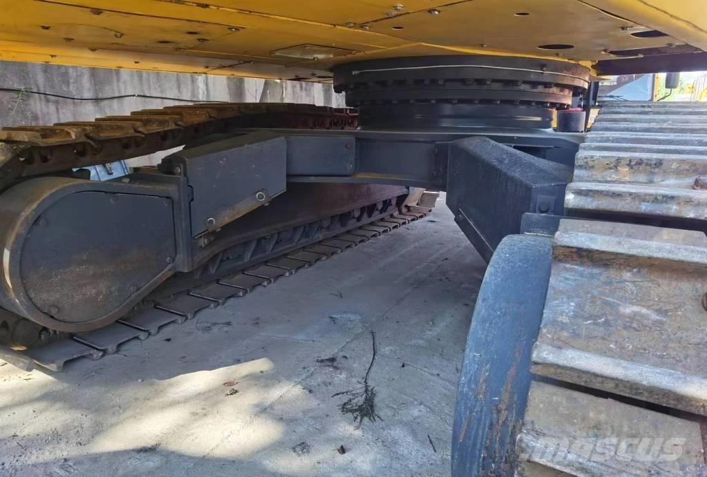 Komatsu PC 450 Bandgrävare