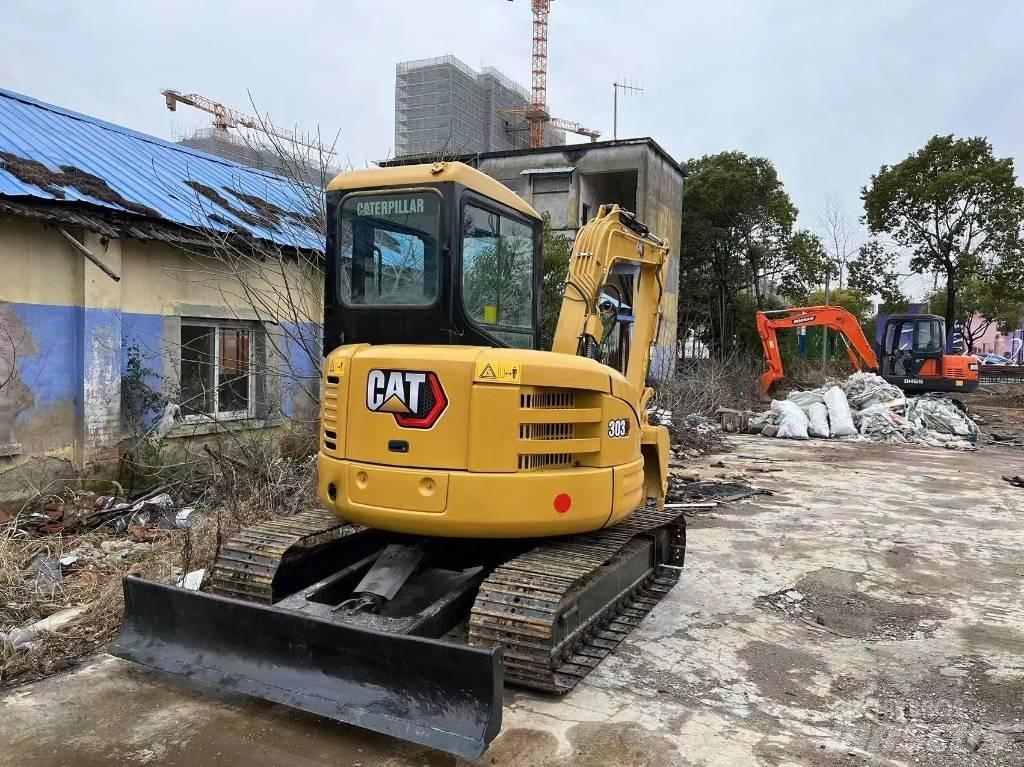 CAT 303c Minigrävare < 7t