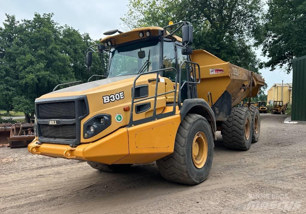 Bell B 30 E Midjestyrd dumper