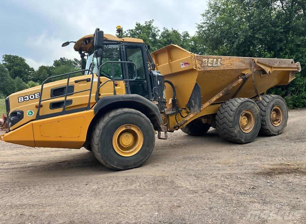 Bell B 30 E Midjestyrd dumper