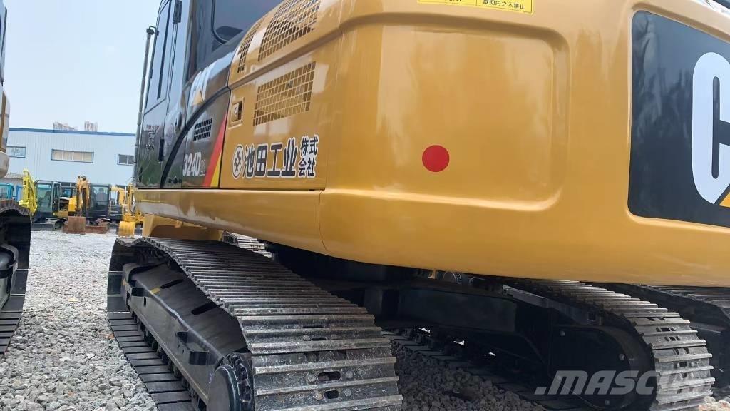 CAT 324 D L Bandgrävare